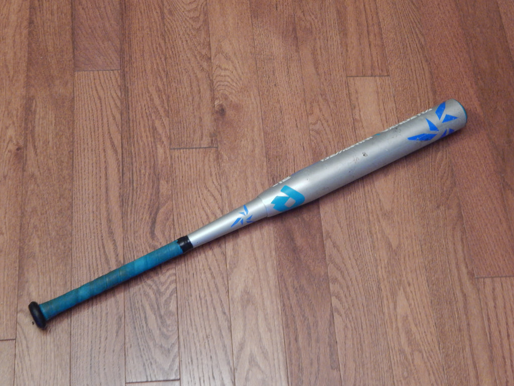 Used DeMarini Vendetta 32 inch, -12 Softball Bat