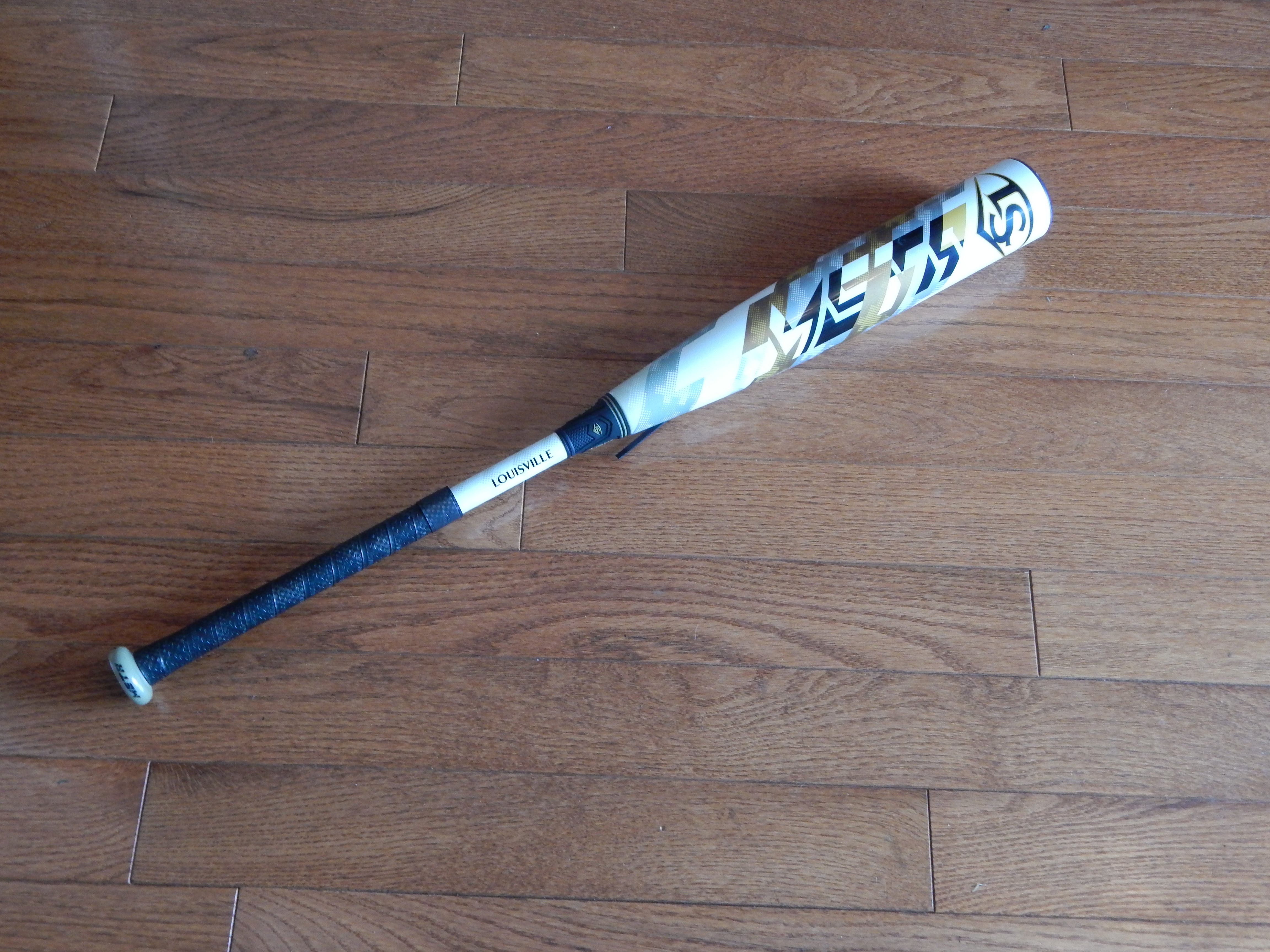 Never Used Louisville Slugger Exo Meta 31 inch, -10 USSSA Baseball Bat