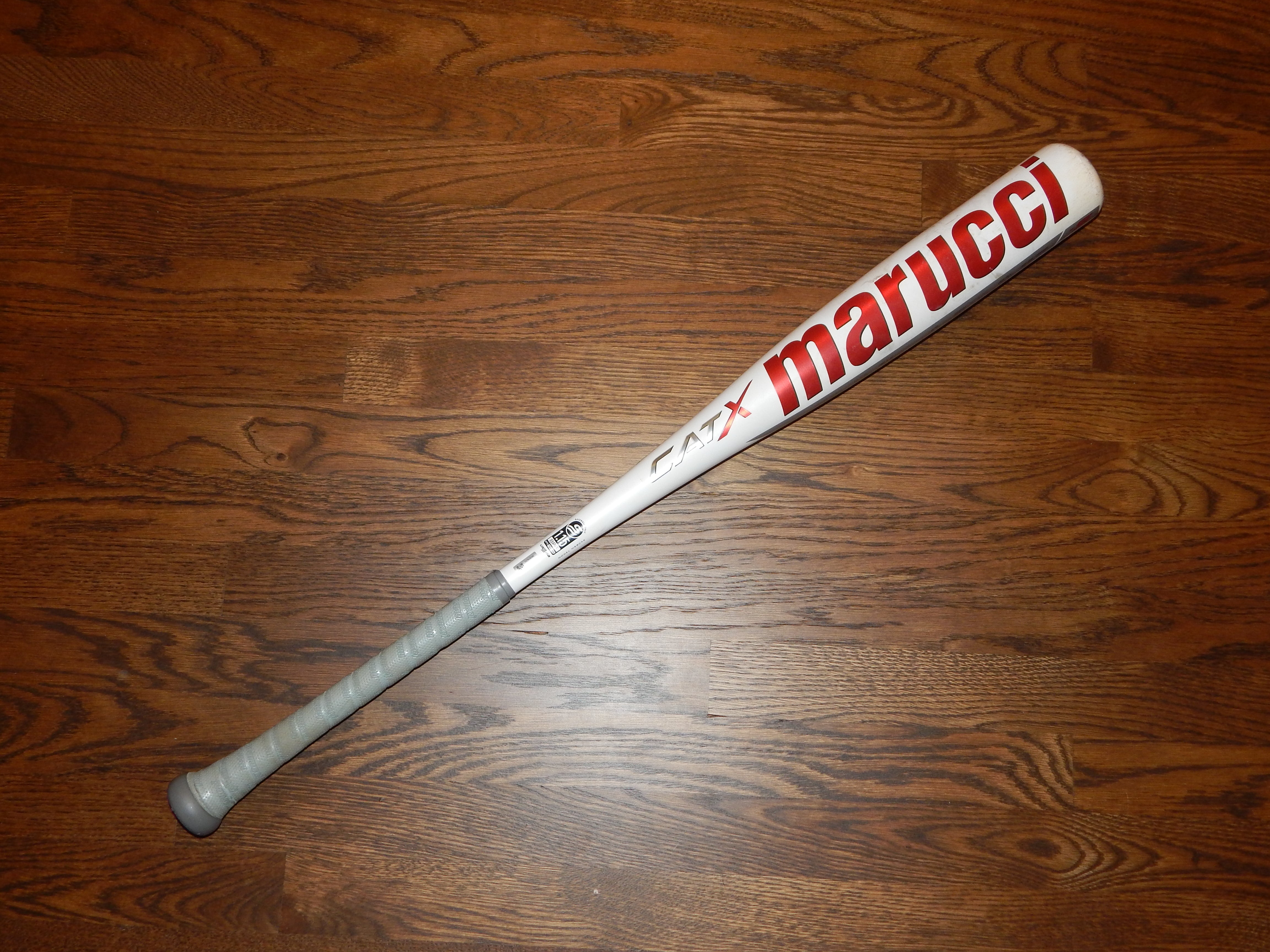 Used Marucci CATX 33 inch, -5 USSSA Baseball Bat