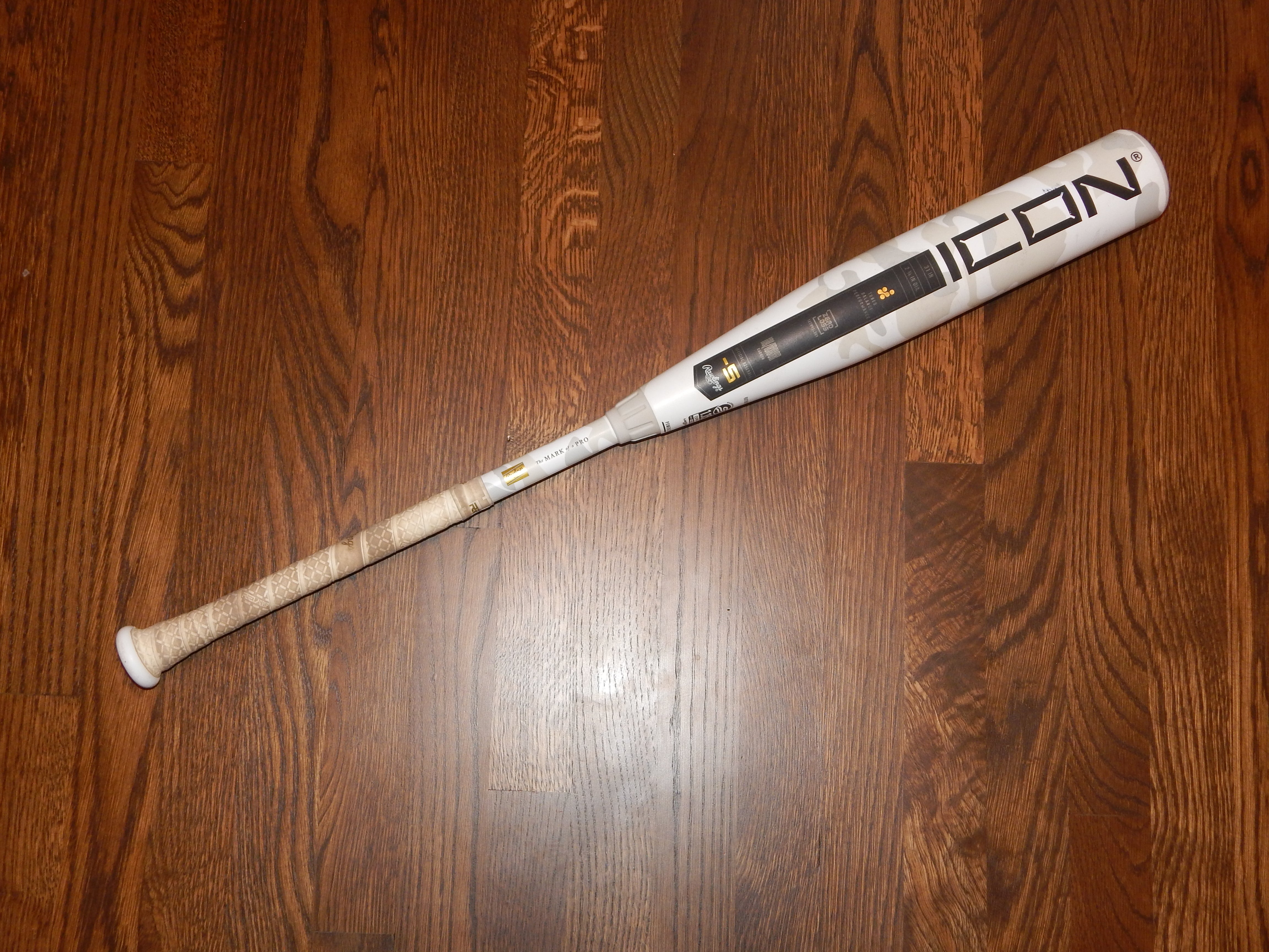 Used Rawlings Icon 31 inch, -5 Baseball Bat