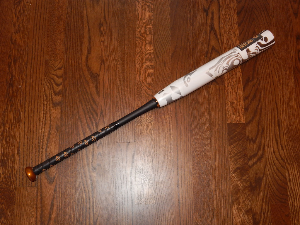 Never Used DeMarini Whisper 34 inch, -10 Fastpitch Softball Bat